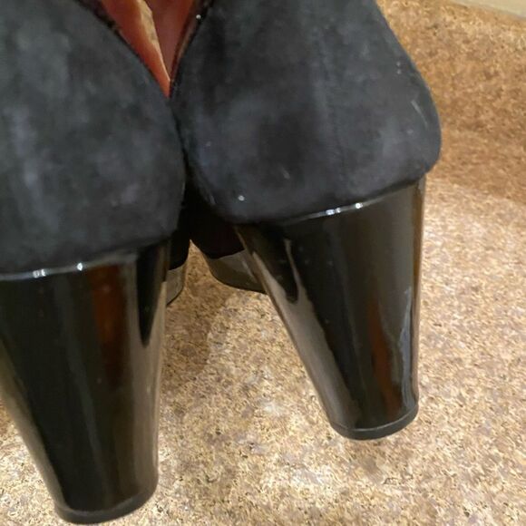 Tahari black wedge shoes size 8 - Picture 6 of 8
